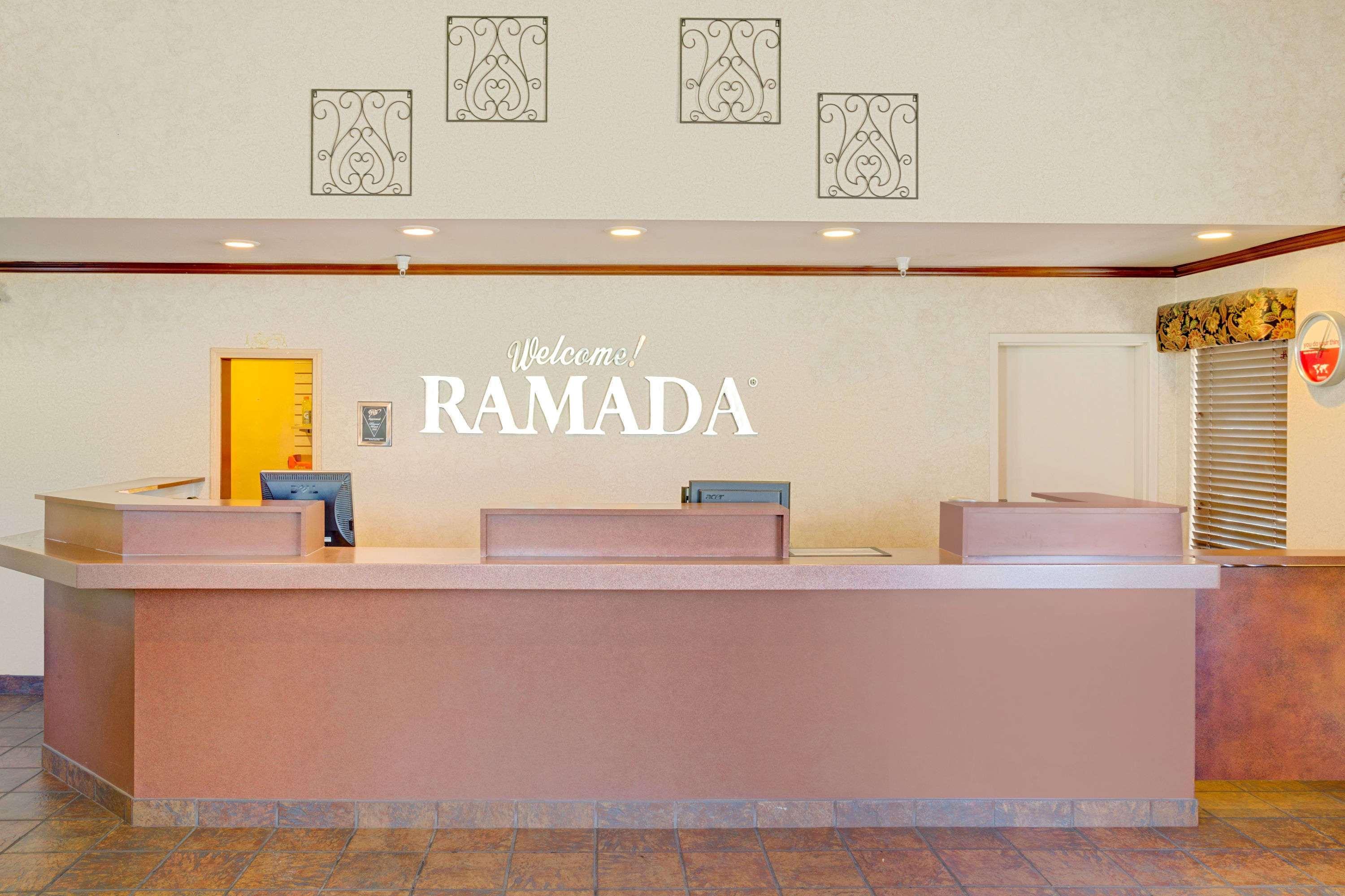 Ramada By Wyndham Draper Hotel Kültér fotó